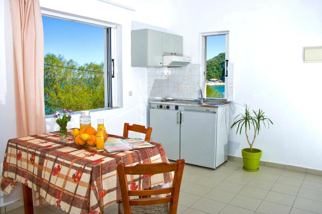 Garifalo Apartments كاليفيس المظهر الخارجي الصورة